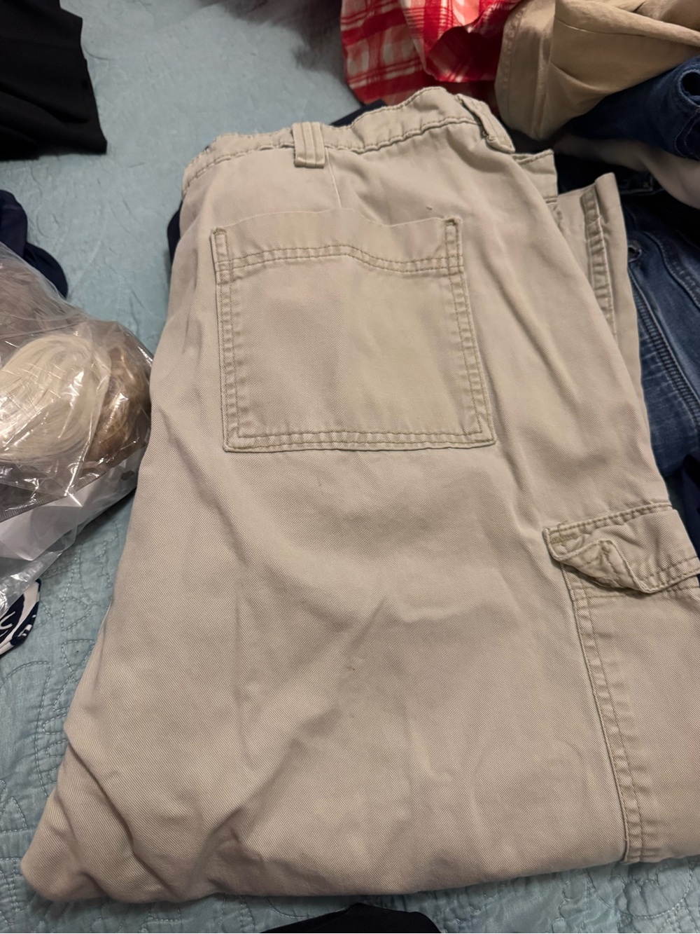 Magellan Outdoors Beige/Tan Cargo Pants - Relaxed Fit